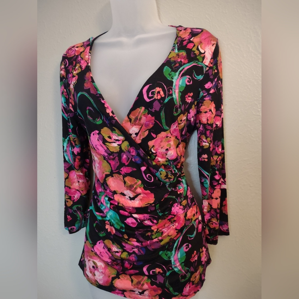 Cable & Gauge Floral Faux Wrap Top | Vibrant Pink & Teal Abstract Print | Size M - Picture 4 of 11